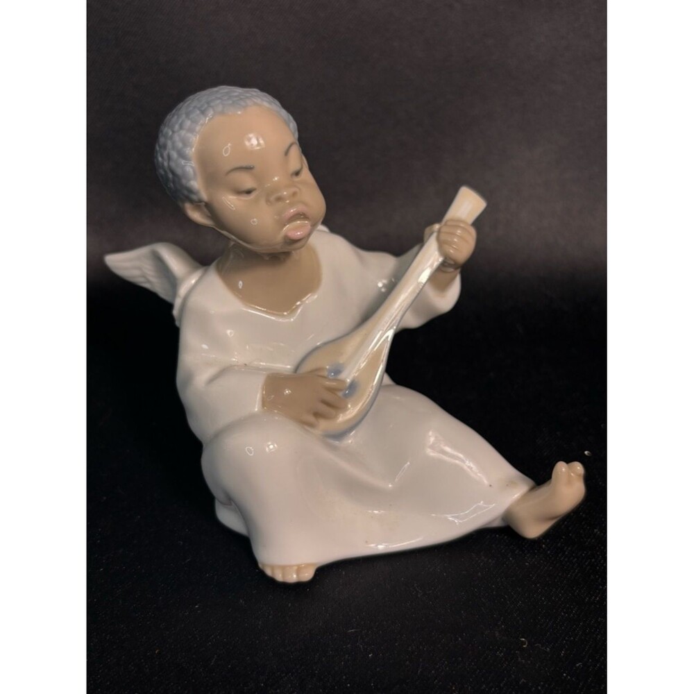 Retired LLADRO #4537 Black Legacy Collection Angel Playing Mandolin. No Box